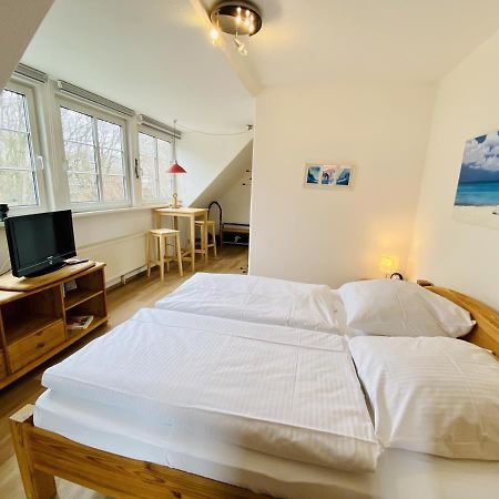 Meersalz, Ca 100 M Zum Strand Rostock Eksteriør bilde